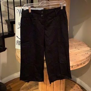 $$$ White House Black Market capri pants